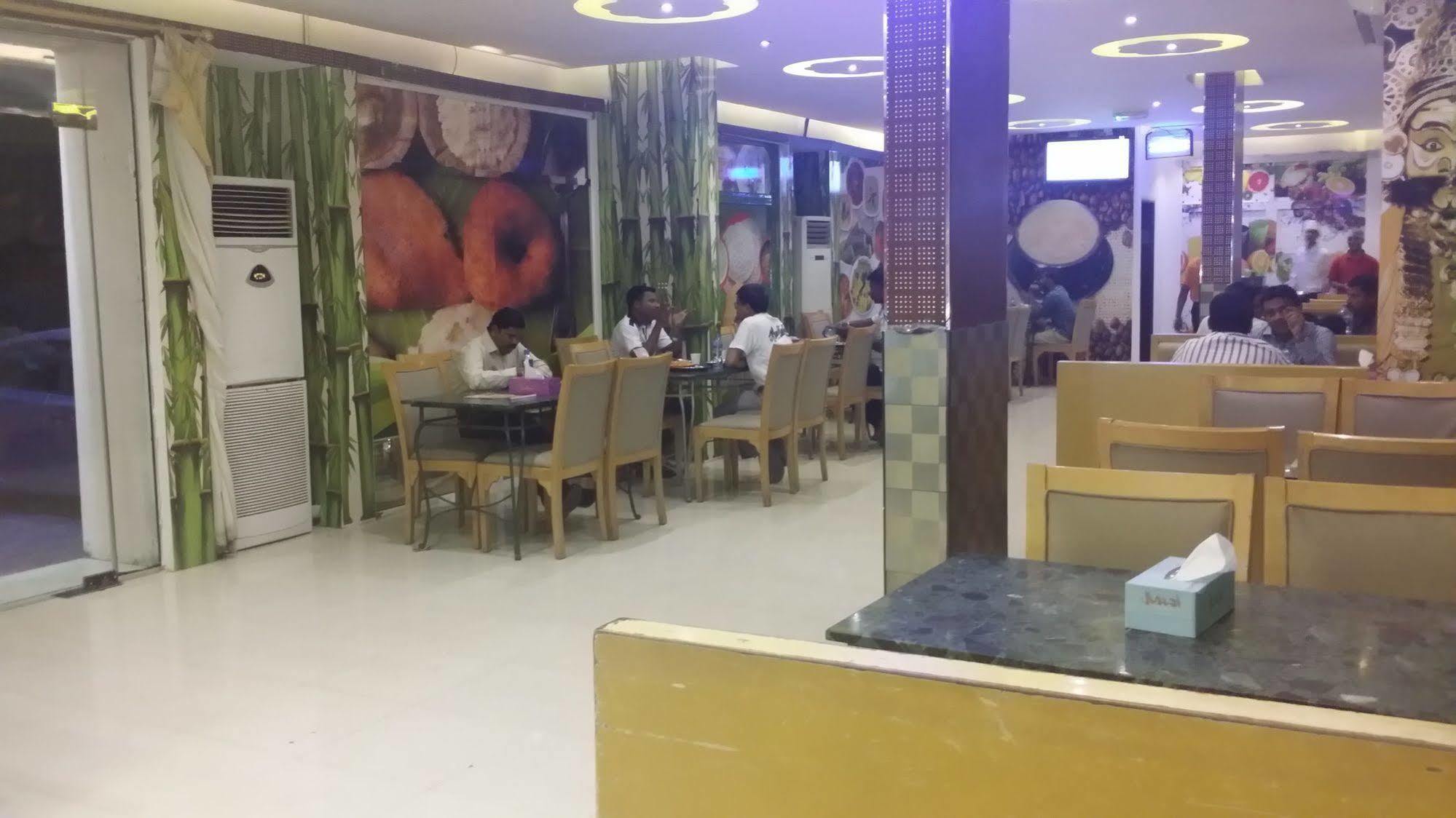 Oyo 122 Savoy Hotel Maskat